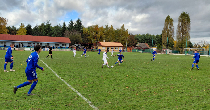 Ve 12. kole VEOLIA PRAŽSKÁ TEPLÁRENSKÁ přebor mužů, jsme v sobotu 25.10.2025 zajížděli do Kolovrat, kde nás čekal těžký zápas proti domácím Sokolům
